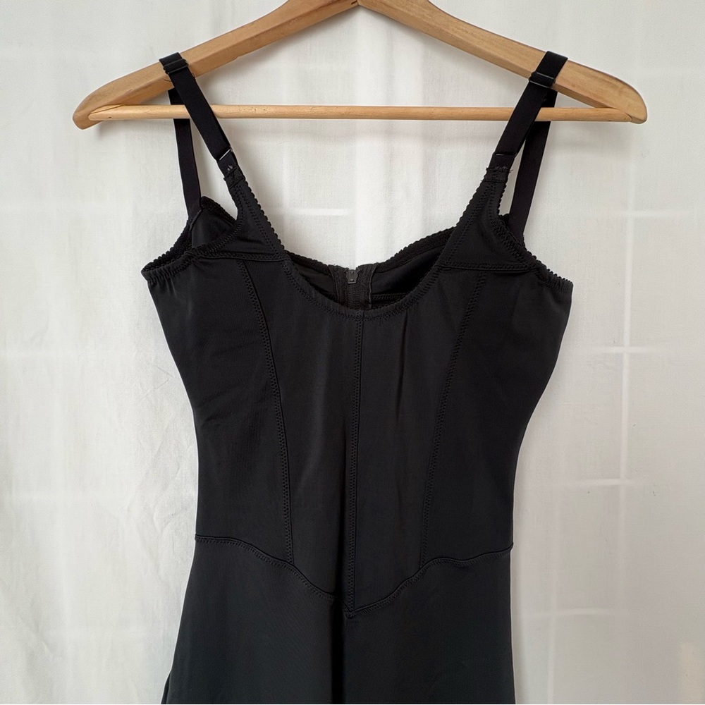 NWT SKIMS Glam Catsuit onyx black small - Picture 7 of 16